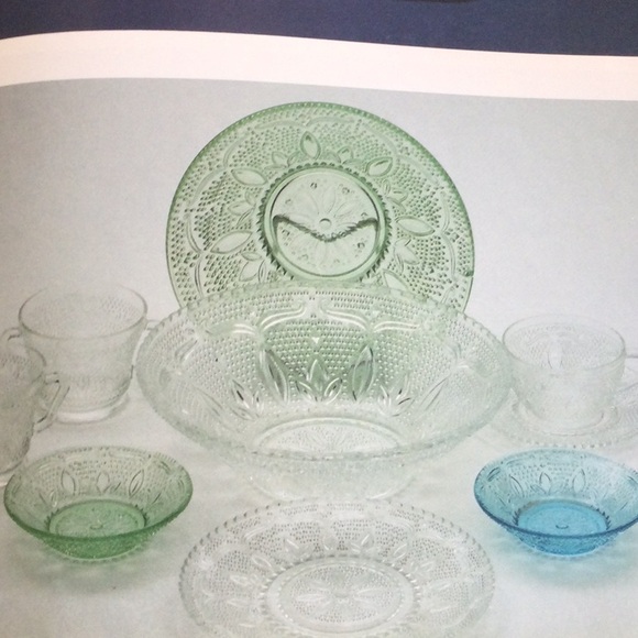 Set of 3 Heritage plates by Federal Glass. Depression glass made 1940-1955 - Picture 8 of 8